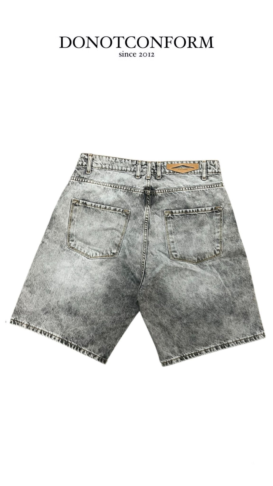 donotconform short short2080