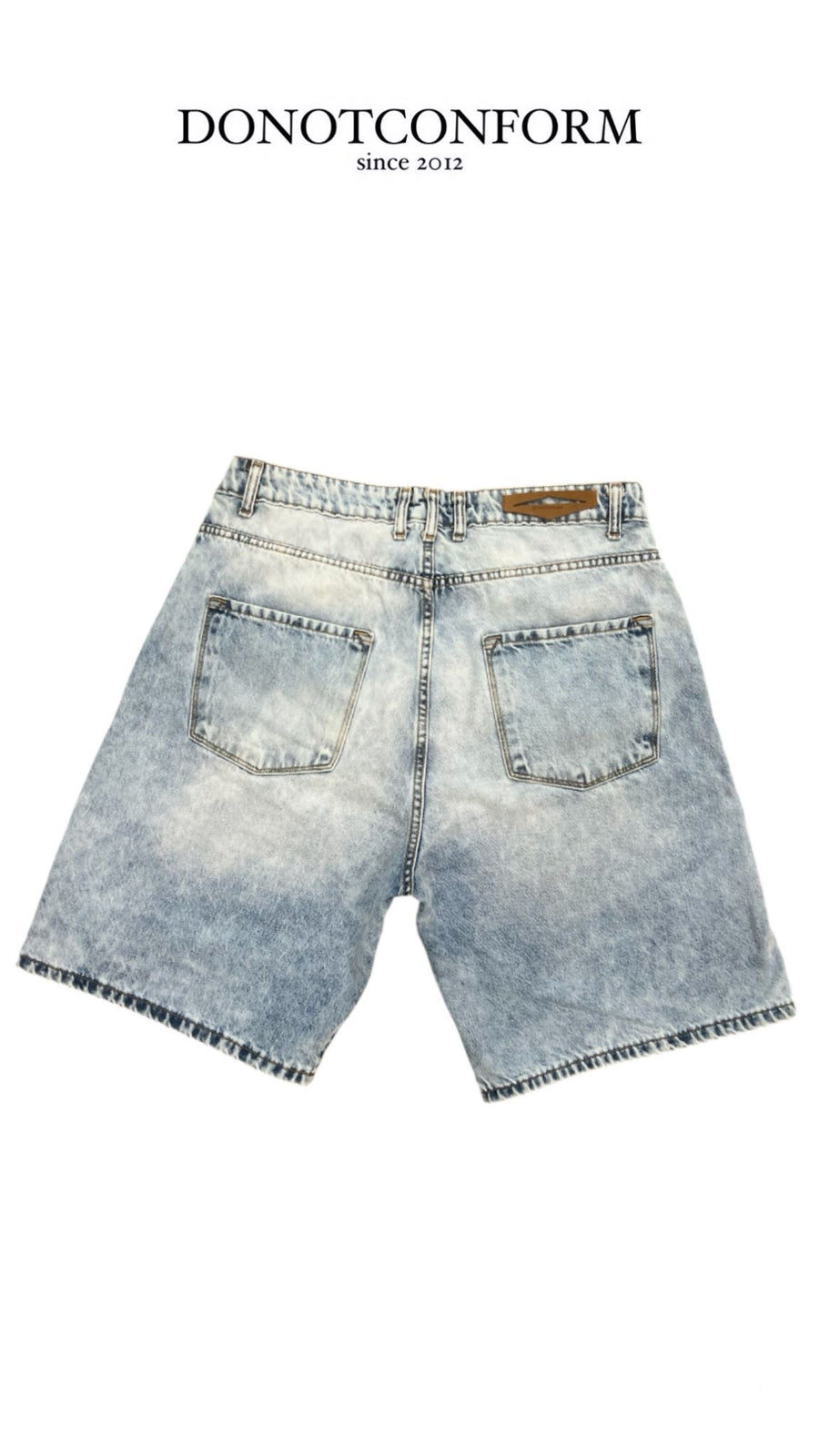 donotconform short short2090